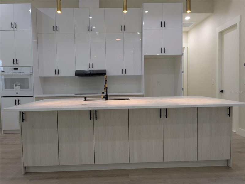 Furnished interior view inside a new home in , Port Charlotte (Image 15).