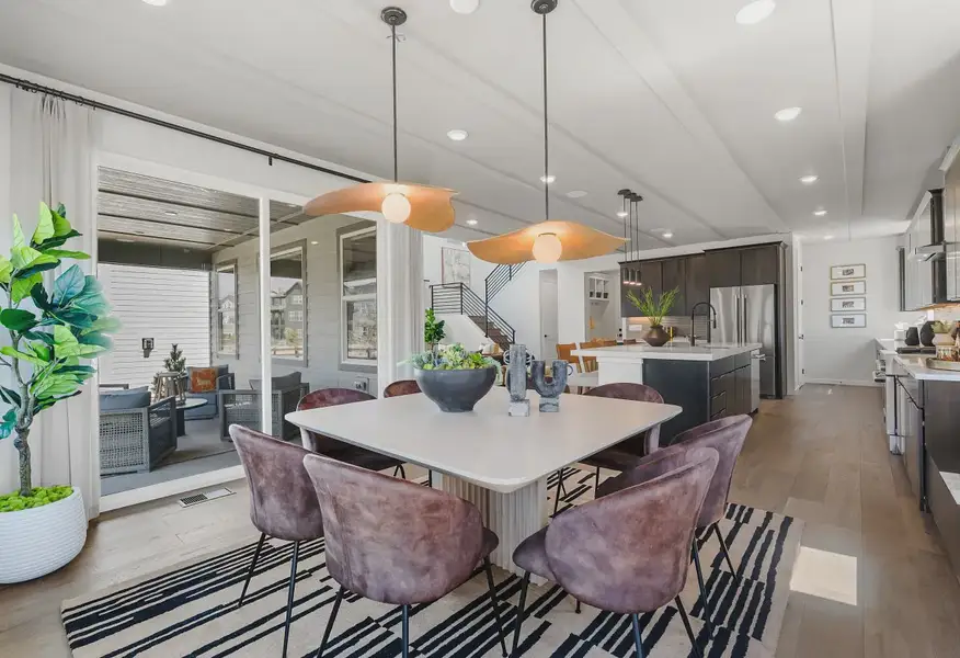 Cameron Model Dining - 7 of 20