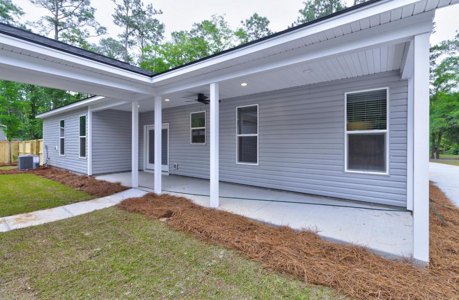 Front exterior of a new home in , Lincolnville, SC, highlighting curb appeal (Image 27). Front exterior of a new home in , Lincolnville, SC, highlighting curb appeal (Image 27).