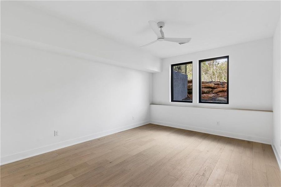 Spacious, unfurnished interior of a new home in , Roswell (Image 50).