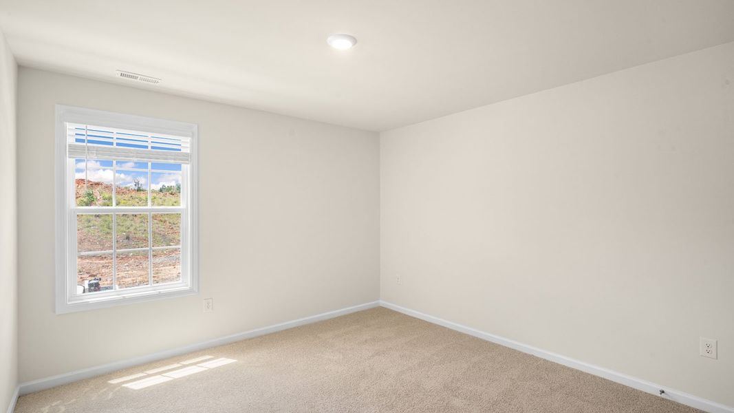 Spacious, unfurnished interior of a new home in Collins Ridge, Hillsborough (Image 19).
