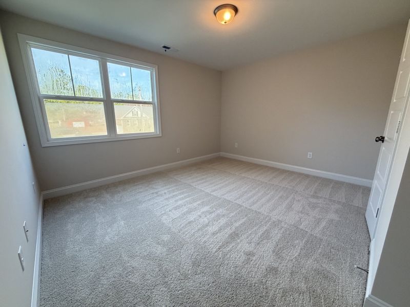 Spacious, unfurnished interior of a new home in Parkwood Estates, Leland (Image 21).