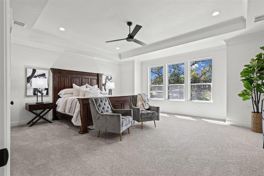 Furnished interior view inside a new home in SouthBend Estates, Granbury (Image 28).