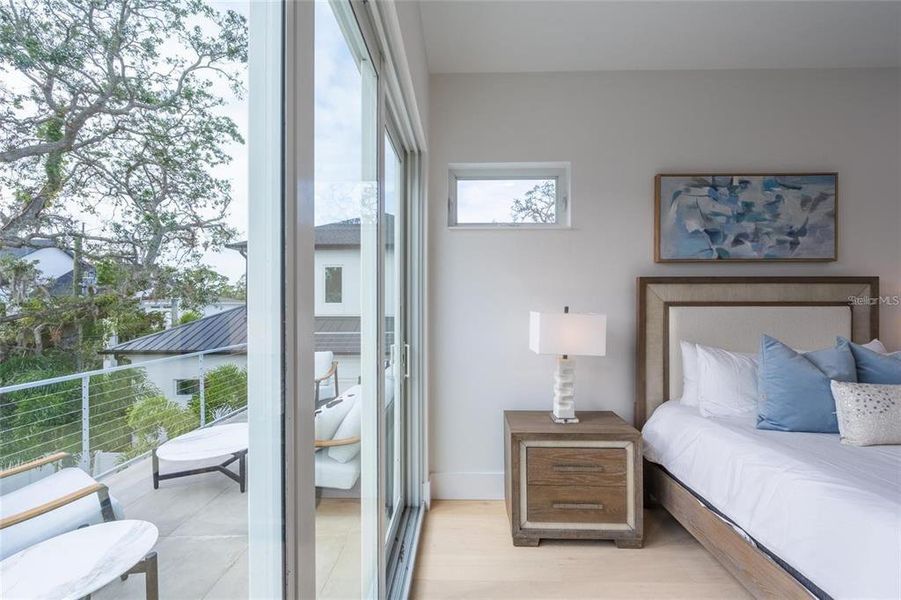 Furnished interior view inside a new home in , Sarasota (Image 65).