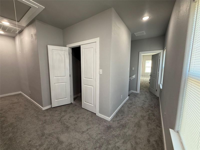 Spacious, unfurnished interior of a new home in , Beasley (Image 13).