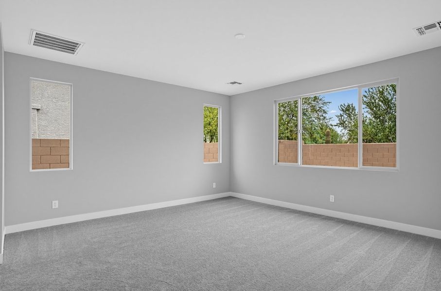Spacious, unfurnished interior of a new home in Rancho Mercado, Surprise (Image 18).