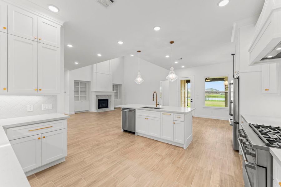 Furnished interior view inside a new home in , Tomball (Image 5).