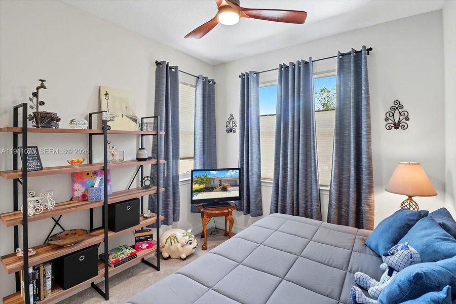 Furnished interior view inside a new home in , Ocala (Image 9).