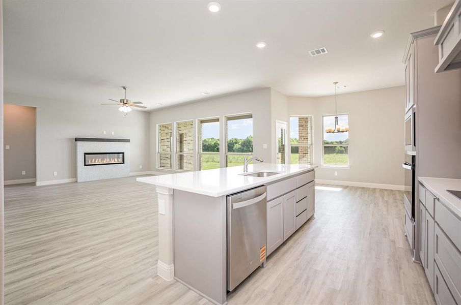 Furnished interior view inside a new home in , Waxahachie (Image 4).