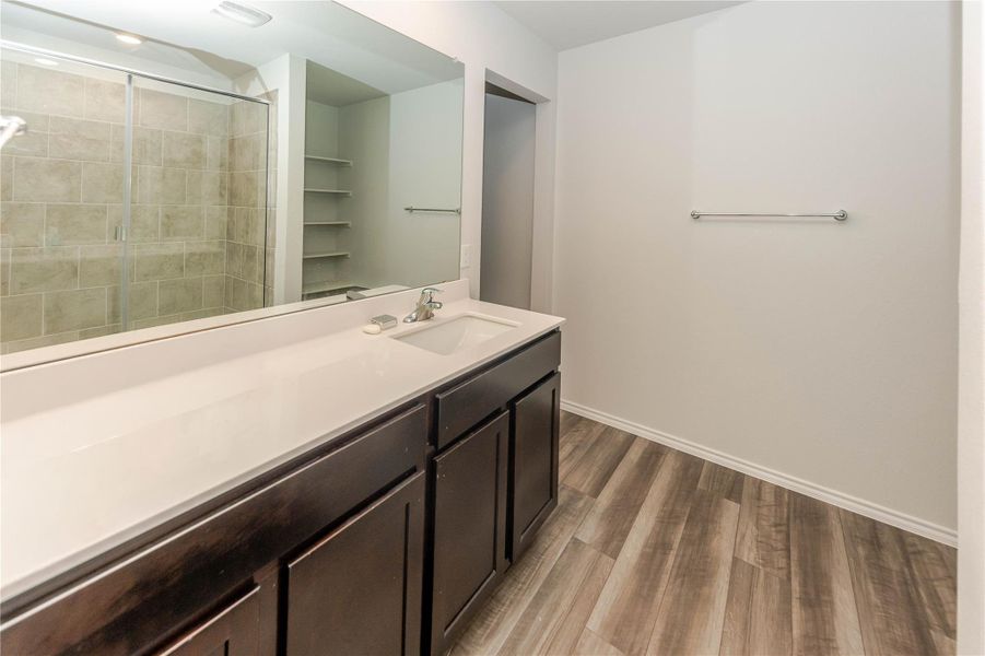 Furnished interior view inside a new home in Willow Glenn, Temple (Image 16).
