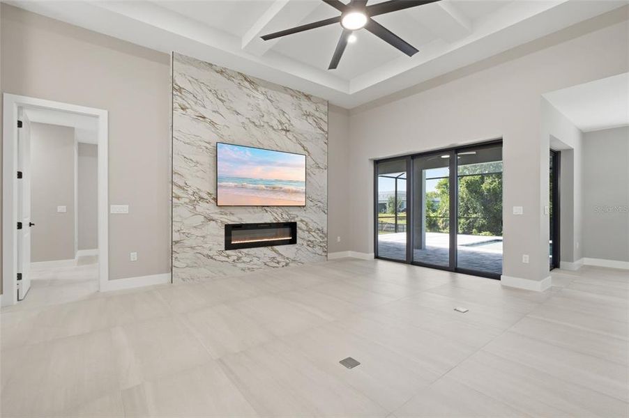 Spacious, unfurnished interior of a new home in , Cape Coral (Image 26).