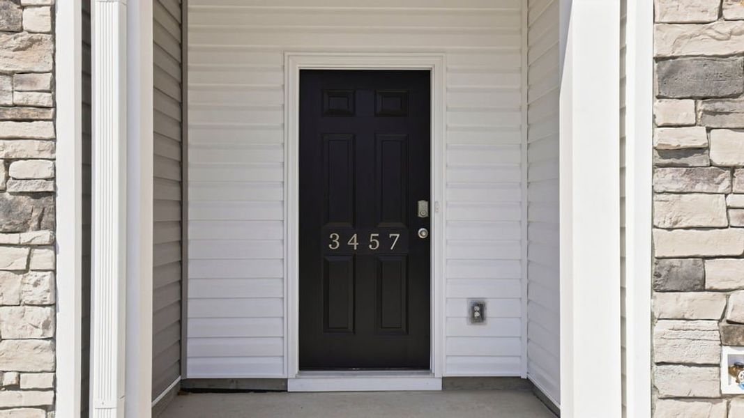 Exterior details and patio area of a home in Baxter Village, Boiling Springs (Image 3).