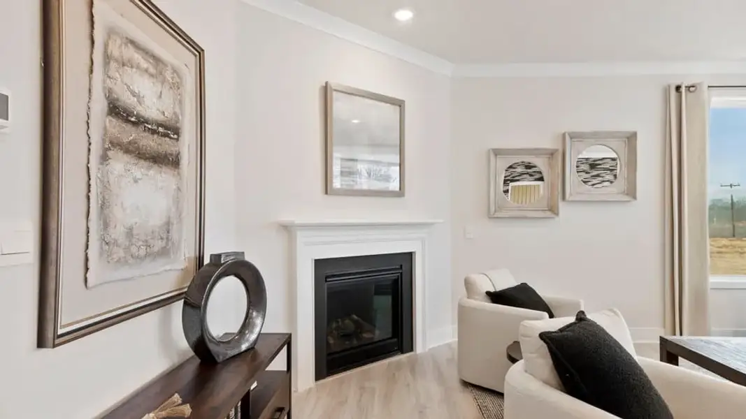 Furnished interior view inside a new home in Cottonwood Ridge, Piedmont (Image 17).