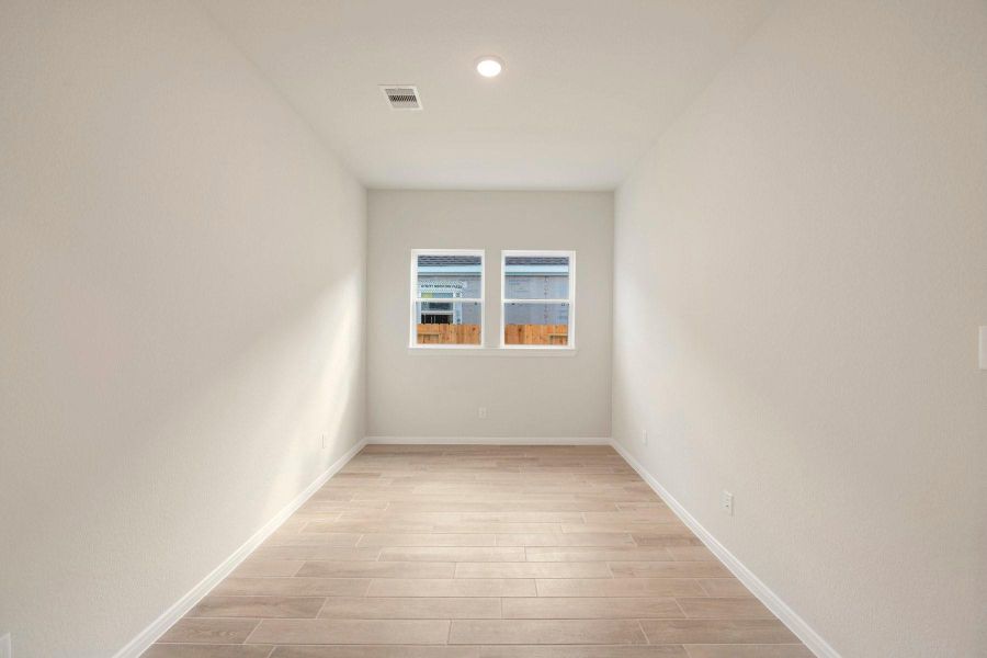 Spacious, unfurnished interior of a new home in Jubilee - Reserve Collection, Hockley (Image 10).