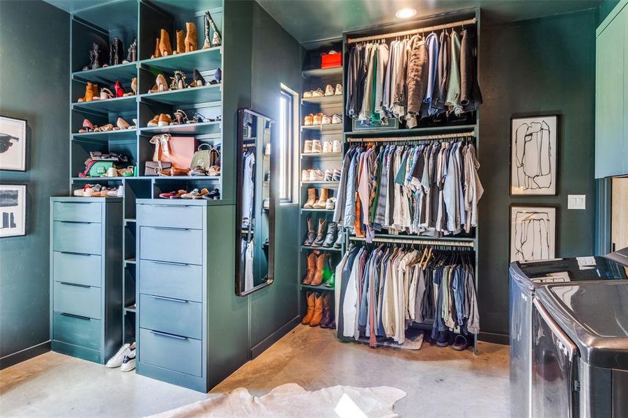 Image 33 of a home in .