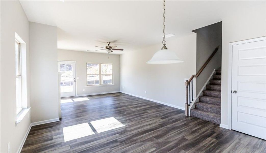 Spacious, unfurnished interior of a new home in Summerfield Place, Carrollton (Image 27).