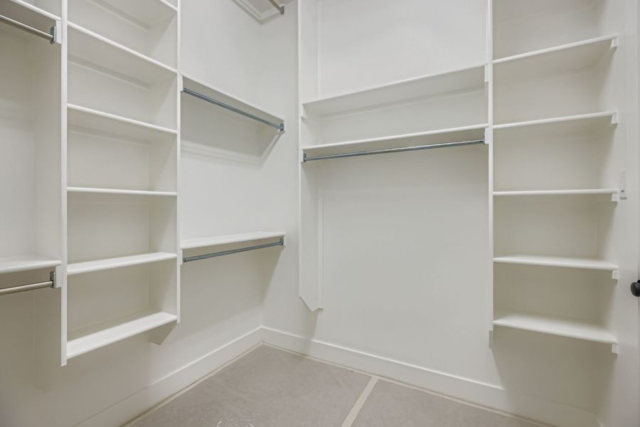 4408 Lamplight - Primary Closet 4408 Lamplight - Primary Closet