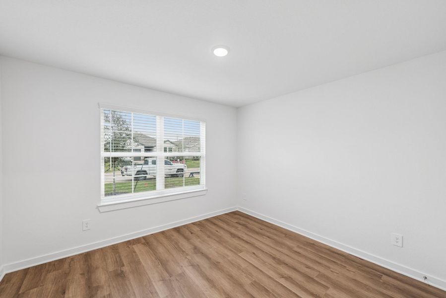 Spacious, unfurnished interior of a new home in Moran Ranch, Willis (Image 11).
