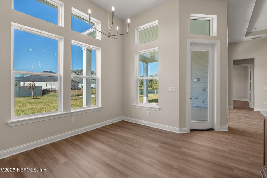 Spacious, unfurnished interior of a new home in Madeira, St. Augustine (Image 19).