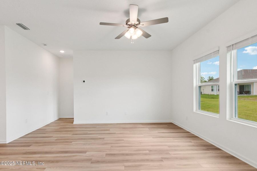 Spacious, unfurnished interior of a new home in Panther Creek, Jacksonville (Image 20). Spacious, unfurnished interior of a new home in Panther Creek, Jacksonville (Image 20).
