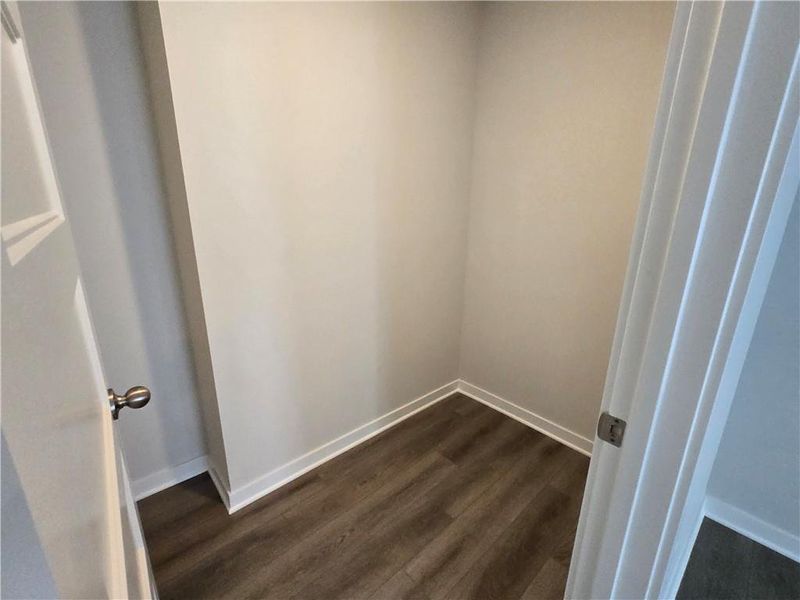 Spacious, unfurnished interior of a new home in Pinecrest Ridge, Dacula (Image 27).