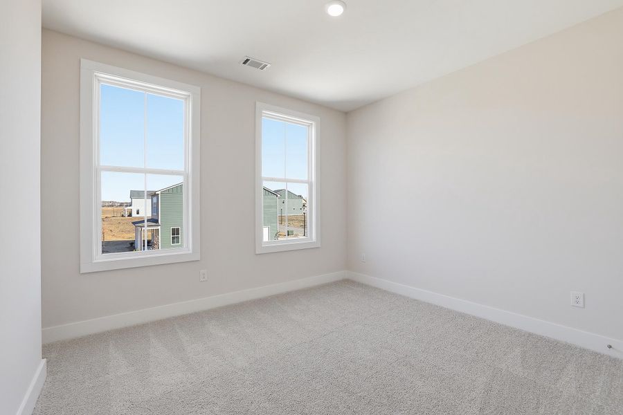 Spacious, unfurnished interior of a new home in Wildflower, Chattanooga (Image 13).
