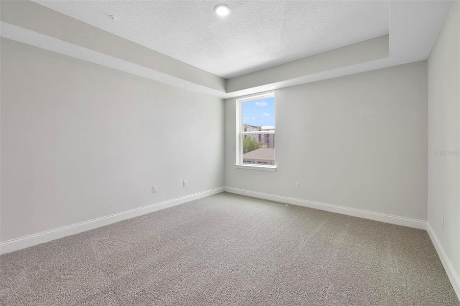 Spacious, unfurnished interior of a new home in Gatherings® of Lake Nona, Orlando (Image 20).