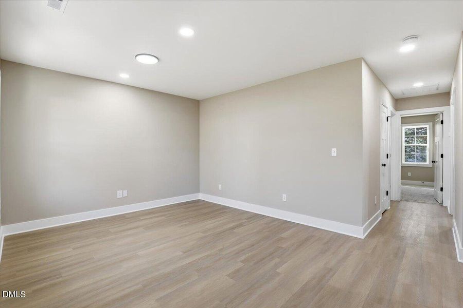 16-204 S Pender St-16