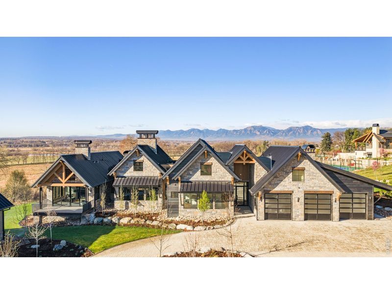 Image 42 of a home in .