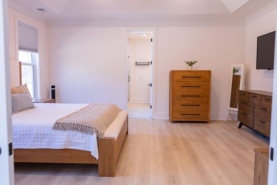 Furnished interior view inside a new home in , Ravenel (Image 40).