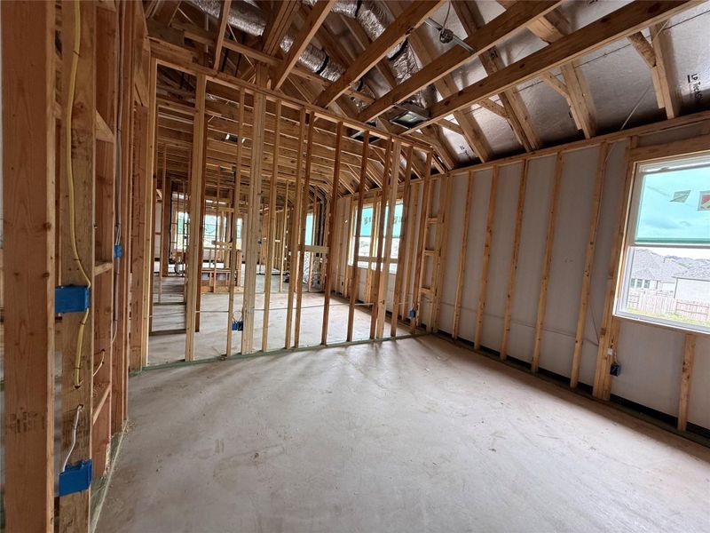 Spacious, unfurnished interior of a new home in The Estates at La Cima, San Marcos (Image 8). Spacious, unfurnished interior of a new home in The Estates at La Cima, San Marcos (Image 8).