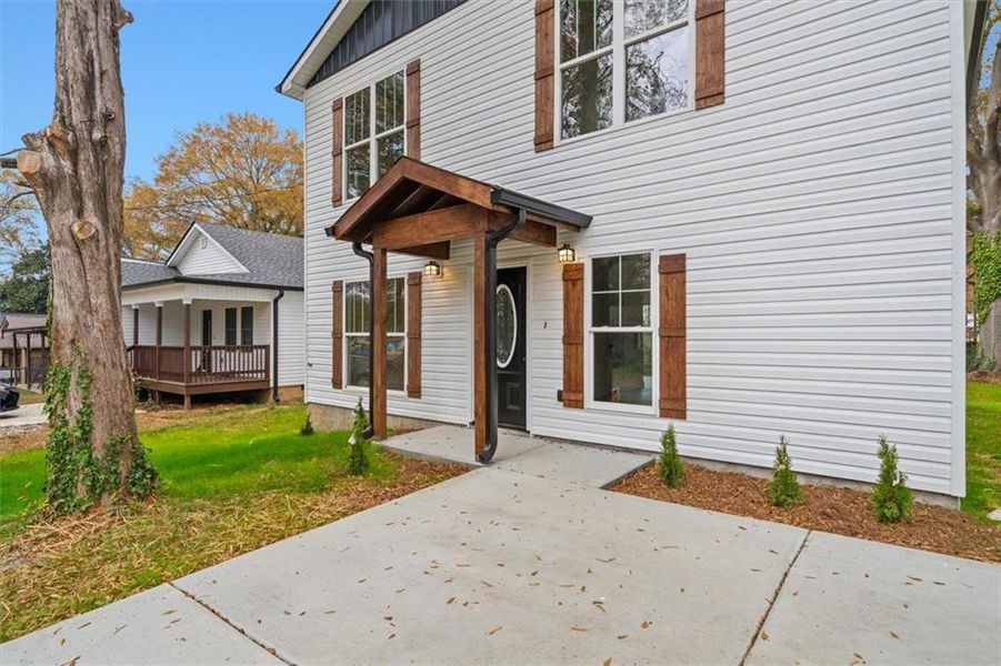 Exterior details and patio area of a home in , Calhoun (Image 3).