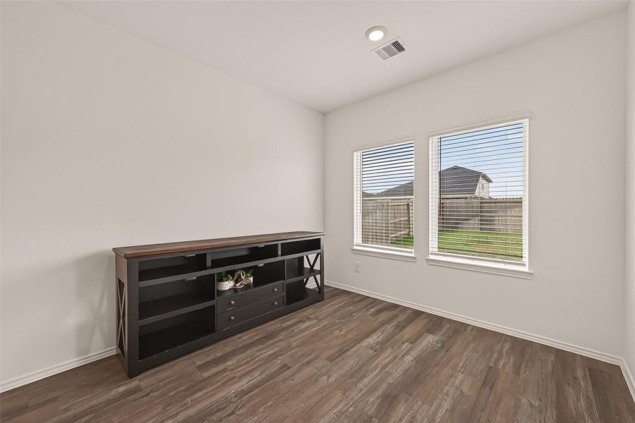 Spacious, unfurnished interior of a new home in , Katy (Image 47).