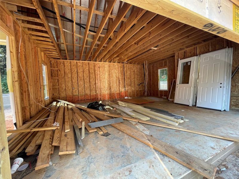 2 - Car Garage 2 - Car Garage