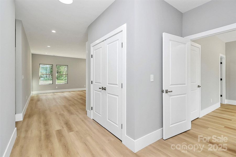 Spacious, unfurnished interior of a new home in , Rock Hill (Image 20).