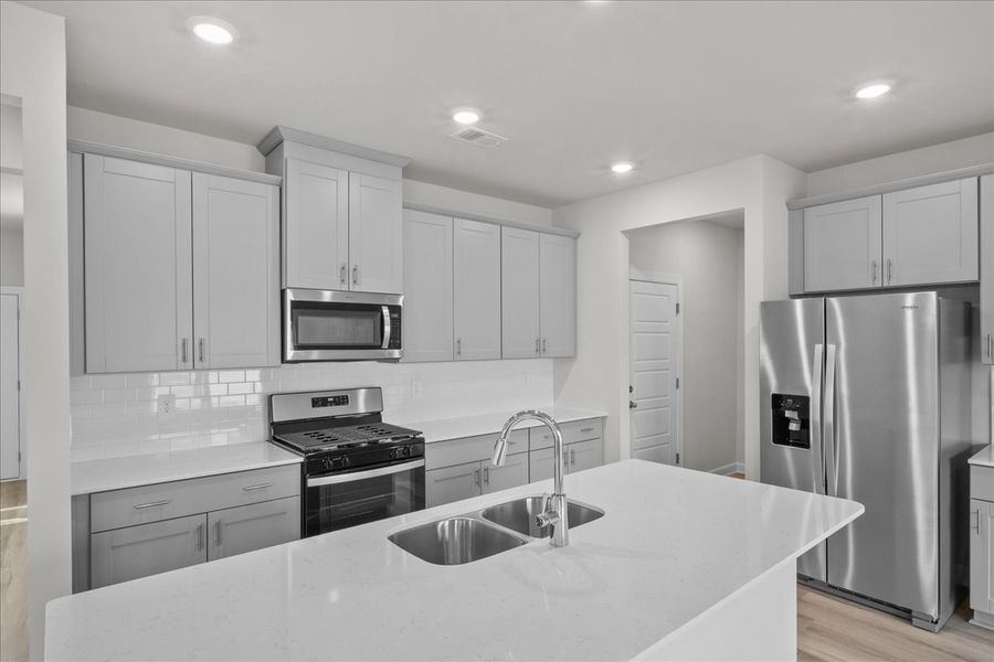 Furnished interior view inside a new home in Collier Ridge, Moore (Image 4).