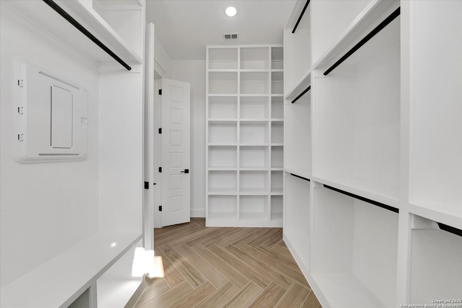 Image 39 of a home in .