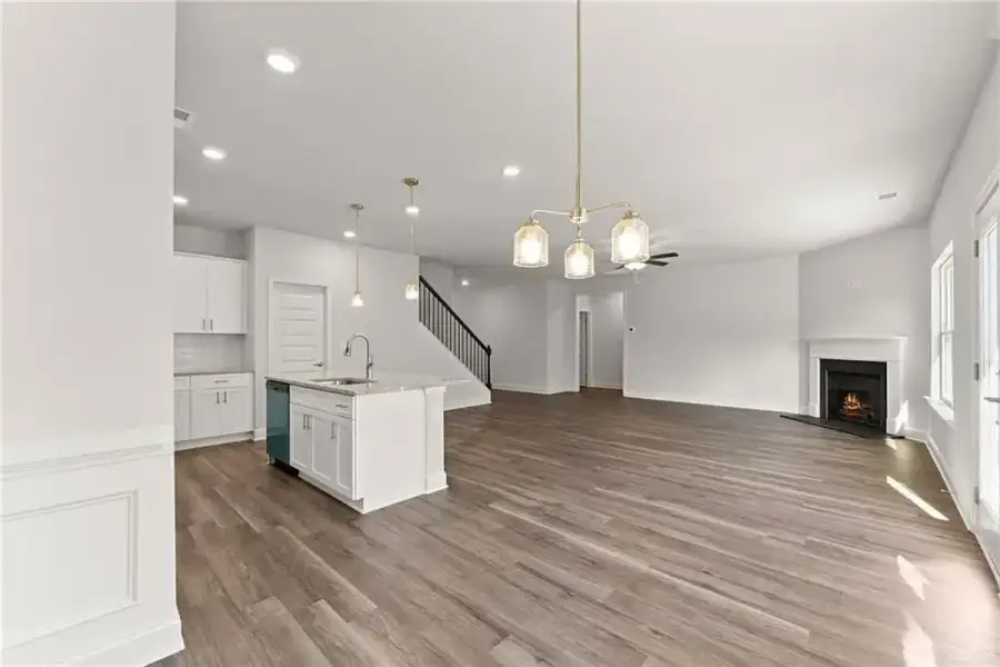 Representative unfurnished interior of a home built from the 1709 by Adams Homes in Ham Farm, La Grange (Image 28).