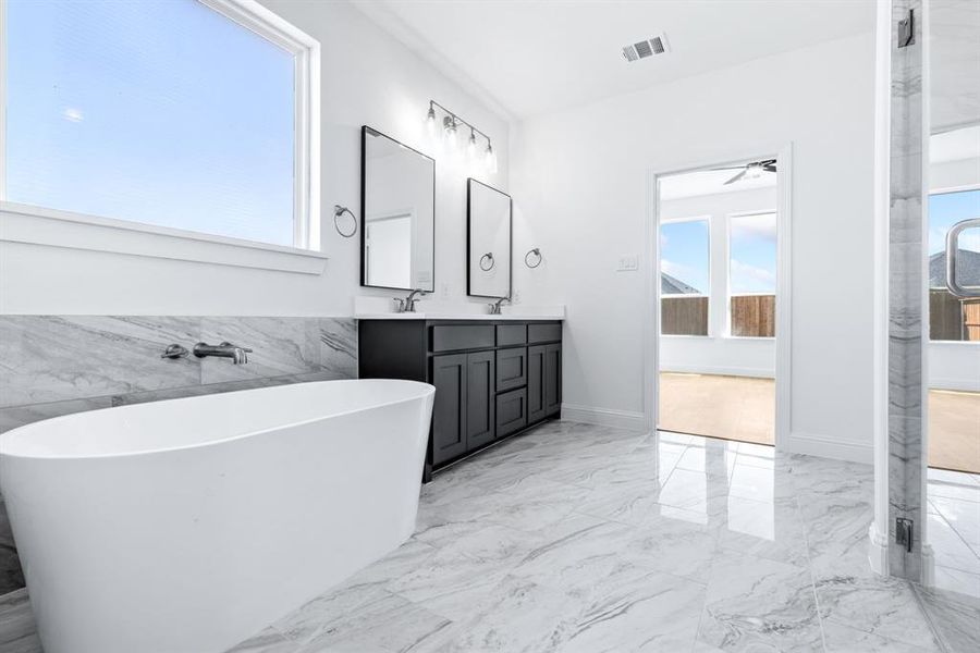 Furnished interior view inside a new home in University Park at Northpointe, Denton (Image 29).