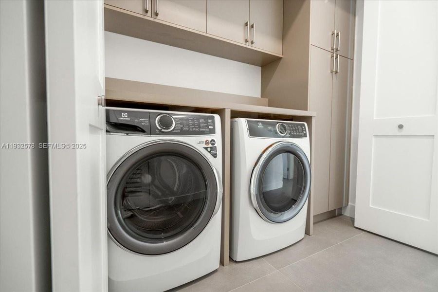 Close-up of interior finishes inside a home in , Marathon (Image 54).