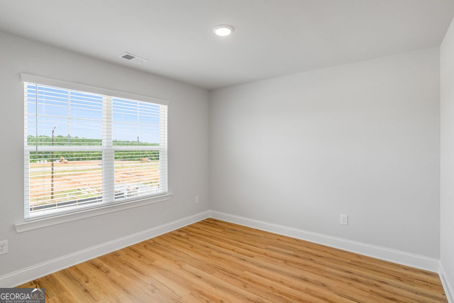 Spacious, unfurnished interior of a new home in Harley Farms South, Bonaire (Image 23). Spacious, unfurnished interior of a new home in Harley Farms South, Bonaire (Image 23).