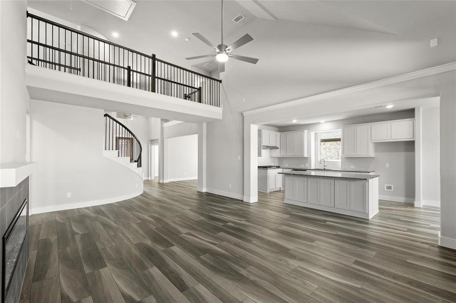 6221 Shasta Family 2 6221 Shasta Family 2