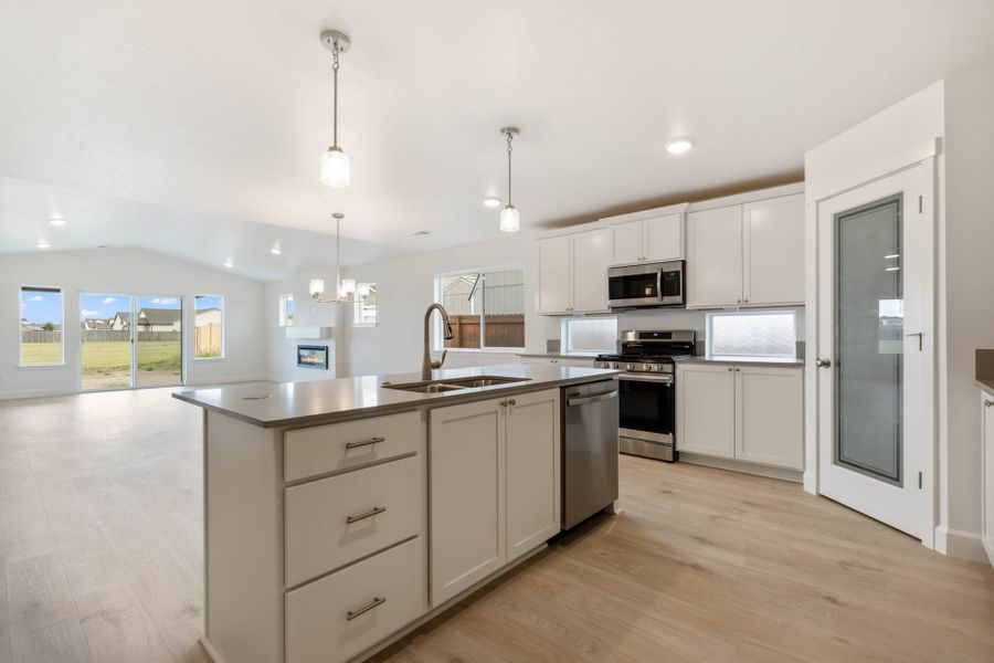 Furnished interior view inside a new home in Willowbrook, Madras (Image 11).