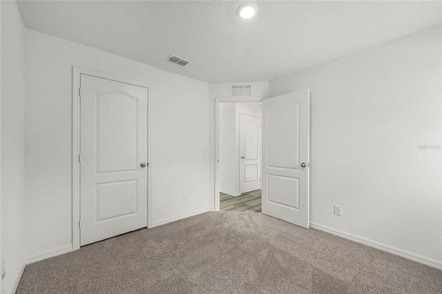Spacious, unfurnished interior of a new home in Poinciana, Poinciana (Image 9).