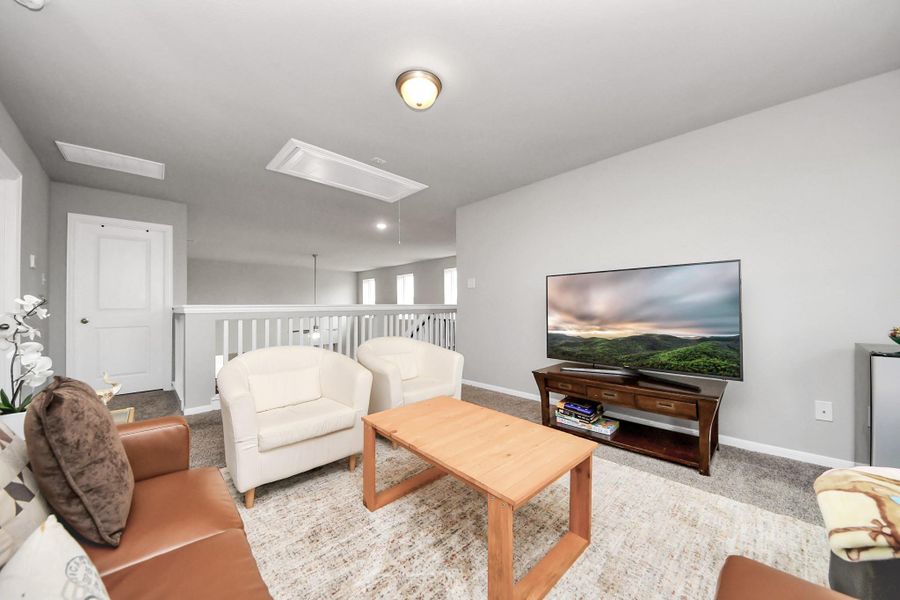 Furnished interior view inside a new home in Sierra Vista, Rosharon (Image 16).
