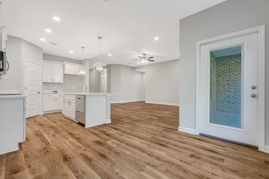Spacious, unfurnished interior of a new home in Oak Hollow, Crestview (Image 22). Spacious, unfurnished interior of a new home in Oak Hollow, Crestview (Image 22).