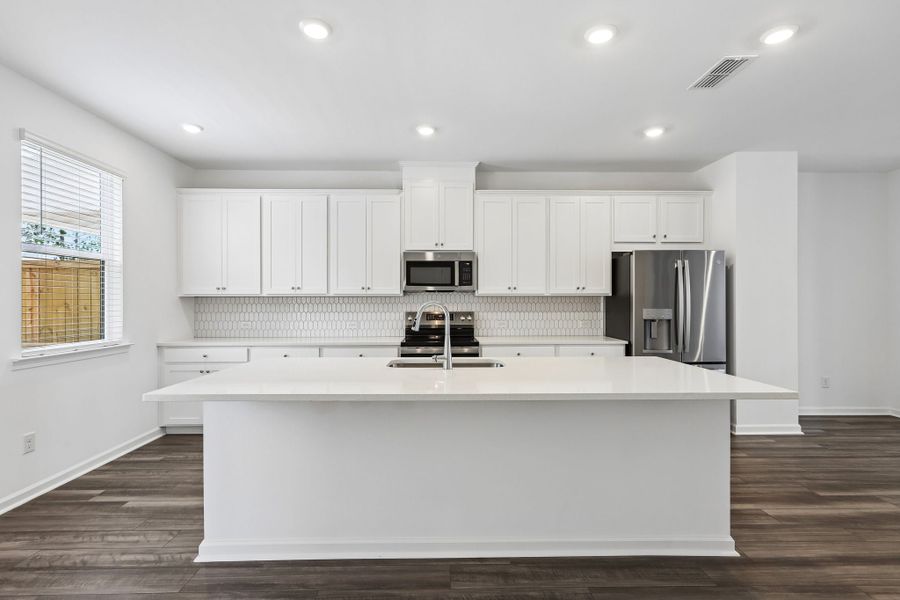 Furnished interior view inside a new home in Alder Creek, Cumming (Image 5).
