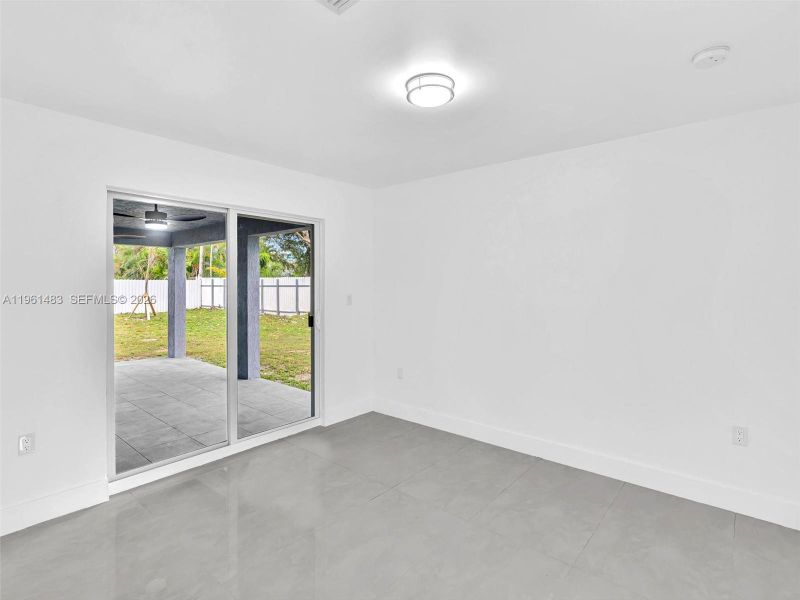 Spacious, unfurnished interior of a new home in , North Miami (Image 19).