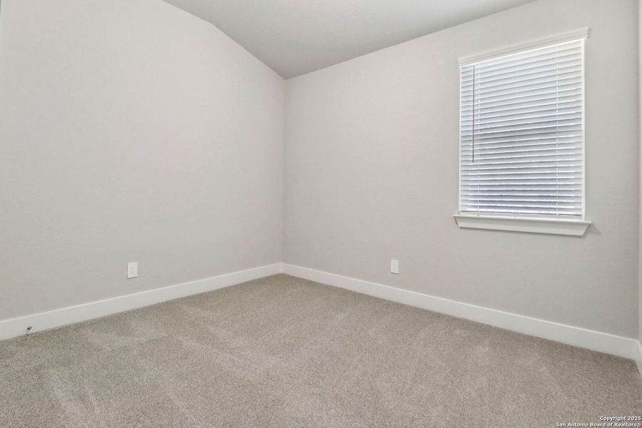 Spacious, unfurnished interior of a new home in Sagebrooke - Classic Series, San Antonio (Image 17).