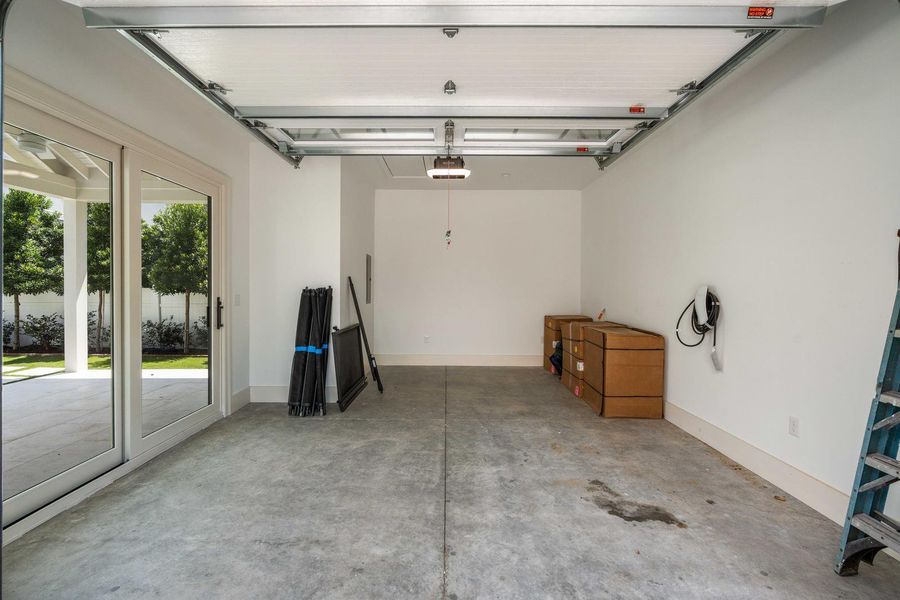 Spacious, unfurnished interior of a new home in , Mount Pleasant (Image 58).